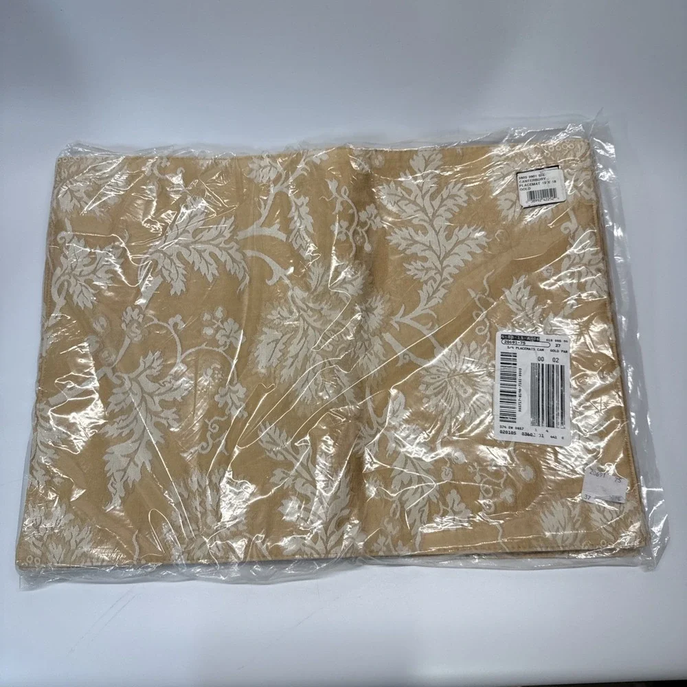 Vintage Wedgewood Canterbury Gold Tablecloth‎ 70